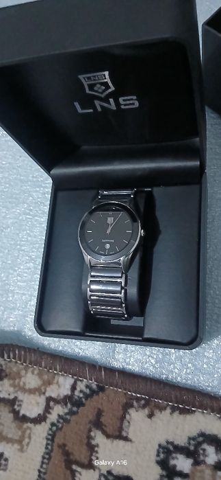 Swiss Mov't qul soat