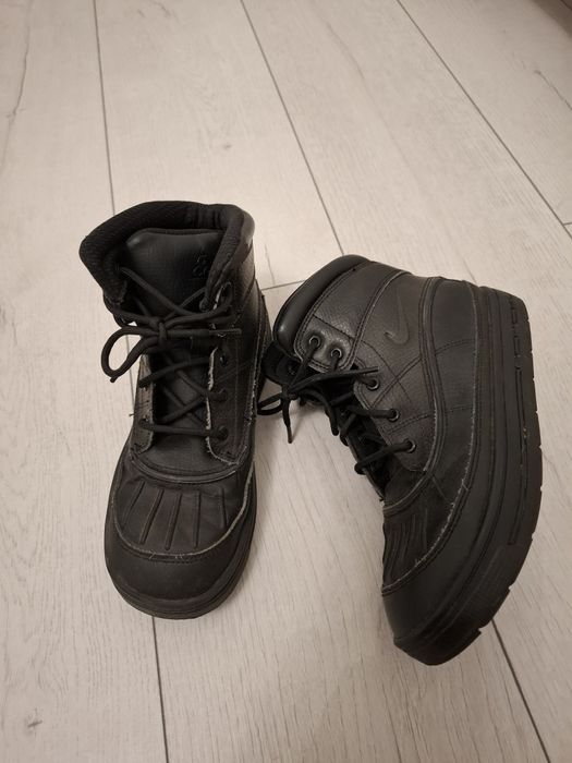 Ghete piele nike marimea 35 23 cm