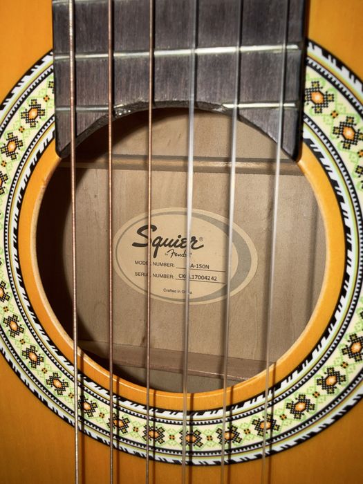 Гитара классическая “Squier”
