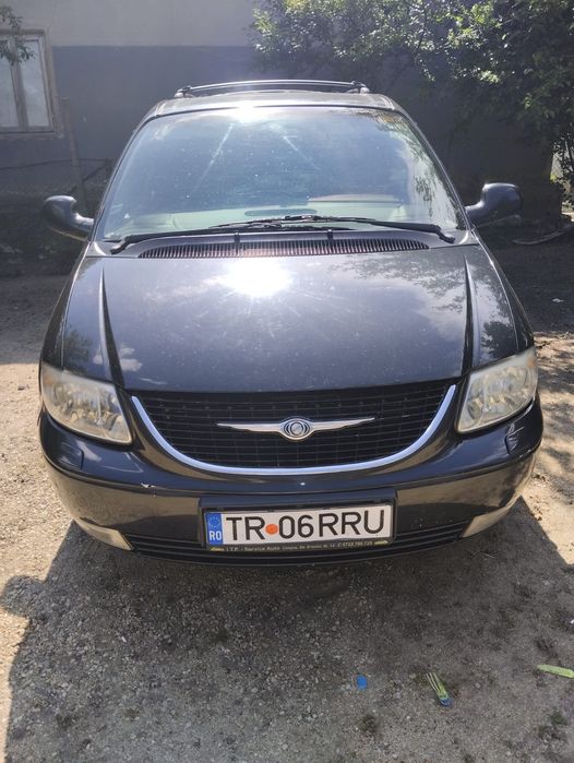 Vând chrysler voyager in stare perfectă