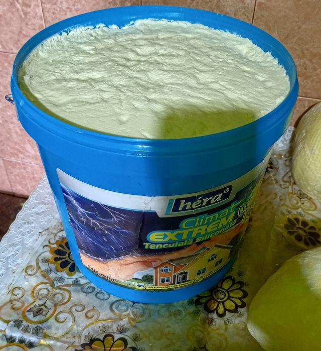 Vand branza de la vaci casi proaspeti  lapte dulce si branza de oaie