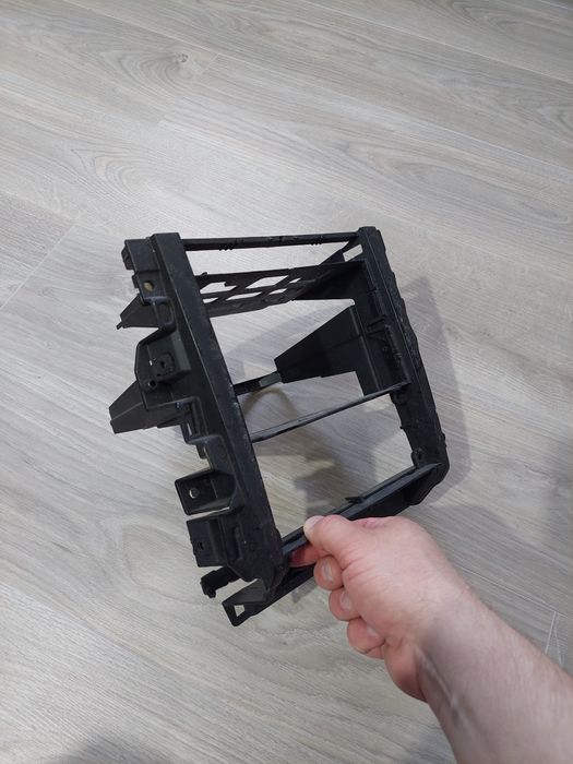 Vand suport navigatie, cd player clima golf 4 1998 2006