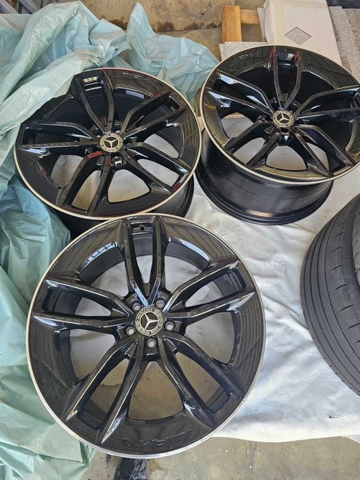 Гуми с джанти 22 AMG