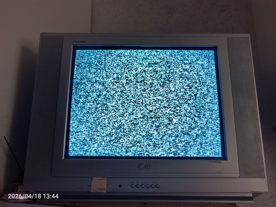 Продам старый телевизор LG