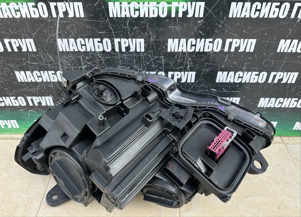 Фар десен фарове за Мерцедес Ц204 фейс Mercedes C-класа W204 facelift