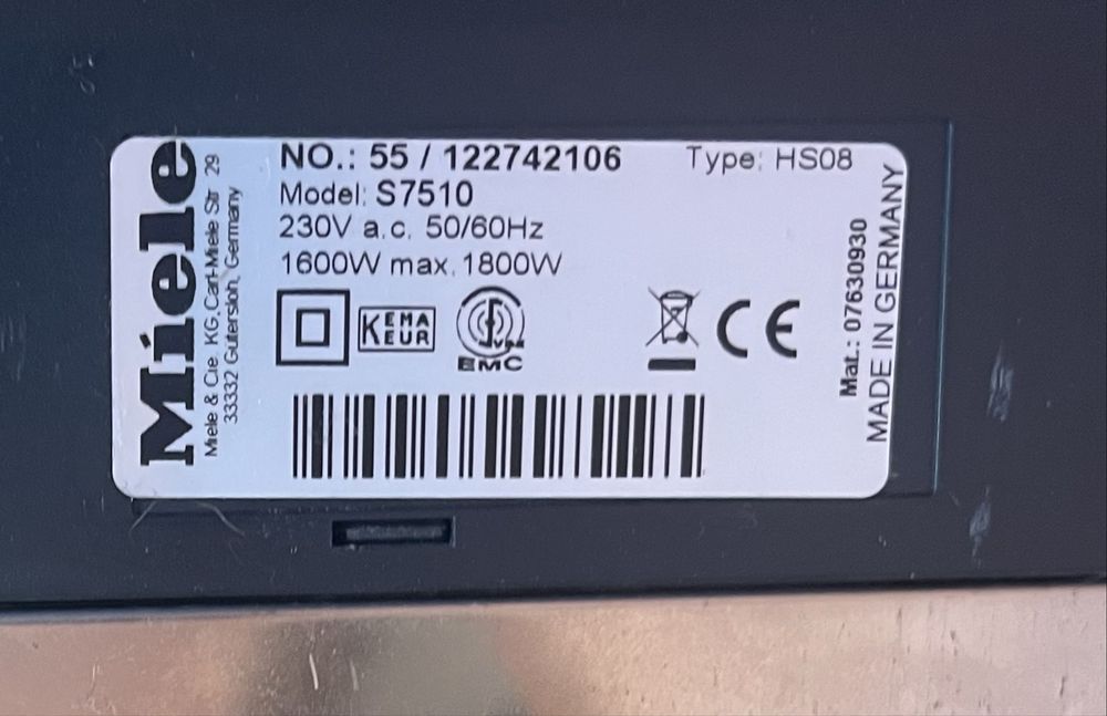 Aspirator Miele S7510 cu perii