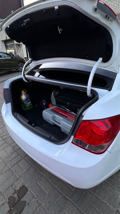 Chevrolet Cruze, 2012 год