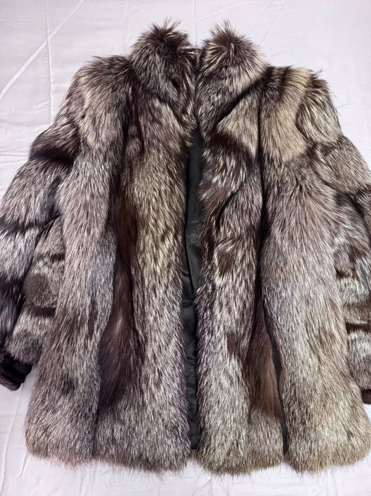 Кожено палто от сребърна лисица - цели кожи