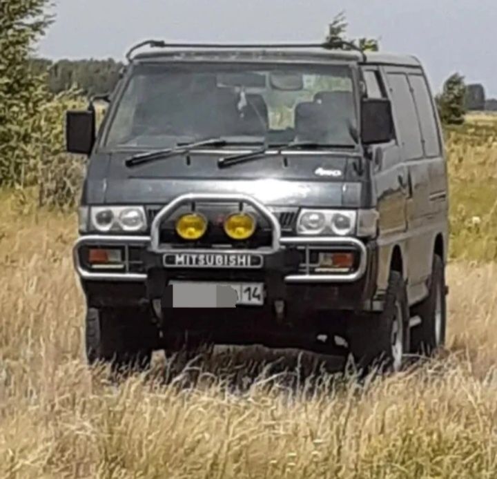 Продам митсубиши делика