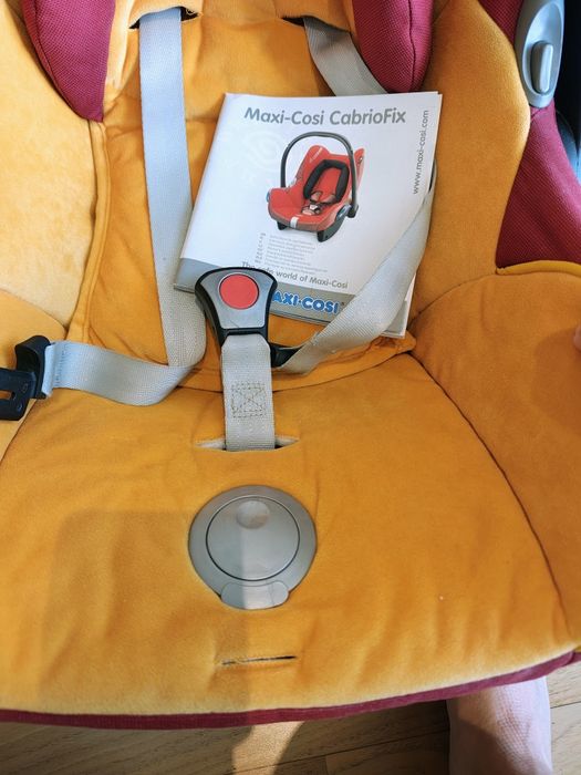 Столче за кола Maxi Cosi CabrioFix