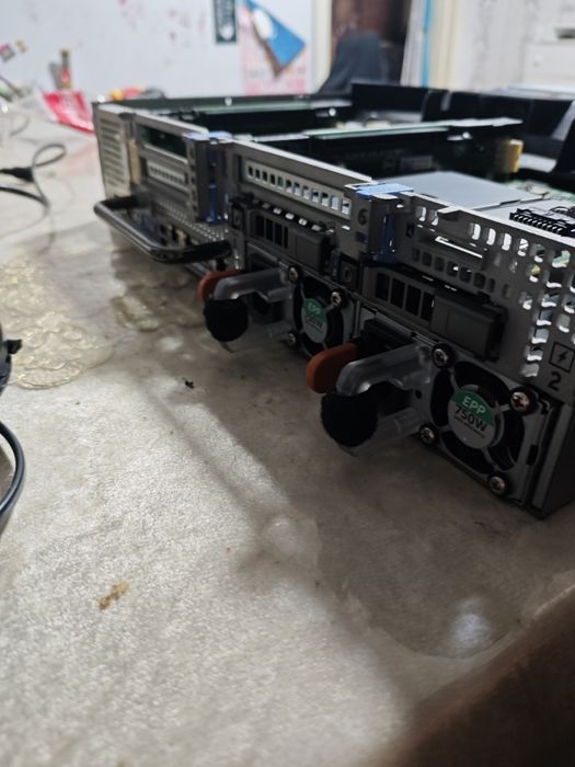 Продам сервер Dell R730xd