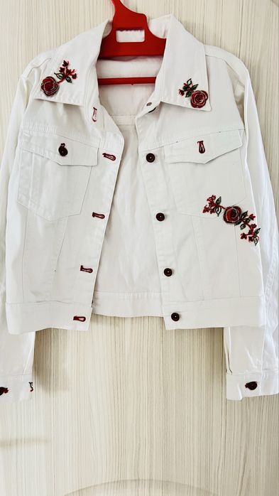 Курточки для девочек