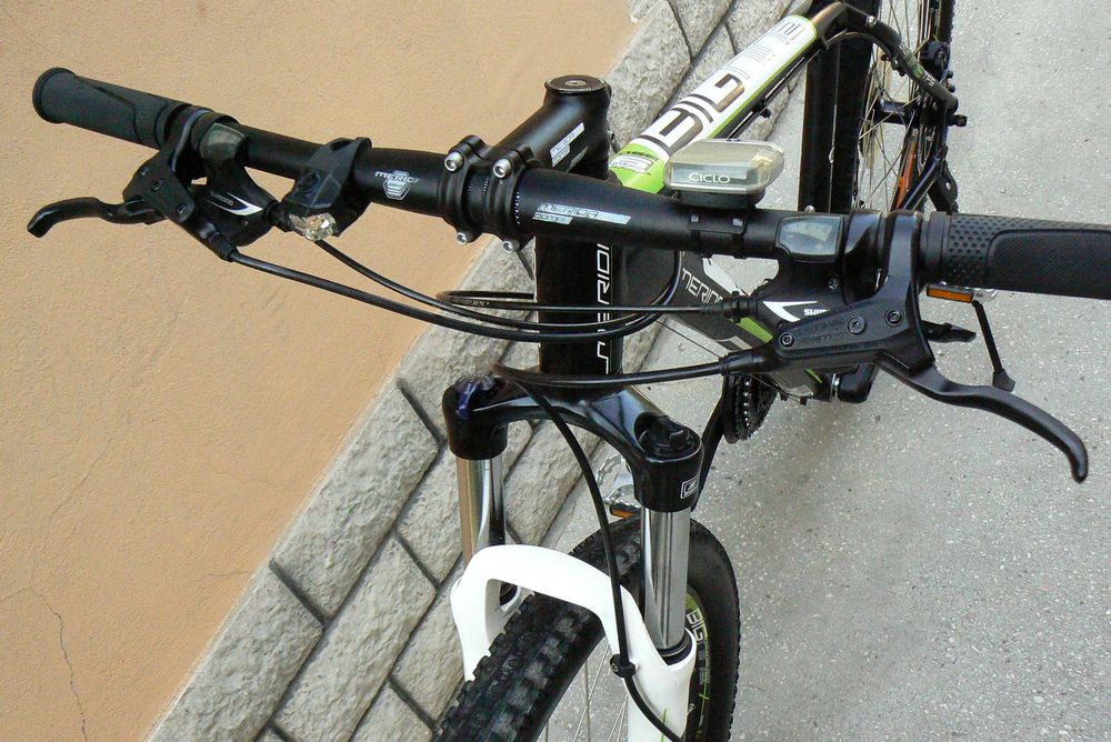 Bicicleta mountain bike Merida 29