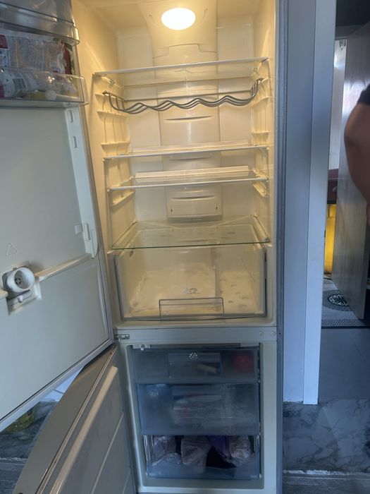 Холодильник ELECTROLUX