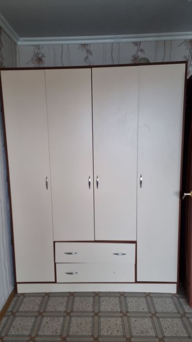 Мебель-шкафы и камод