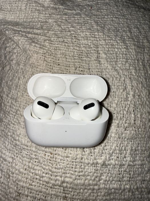 Airpods pro lighting