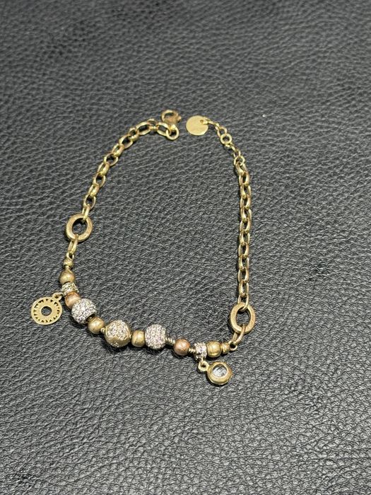 Bratara aur 14 k