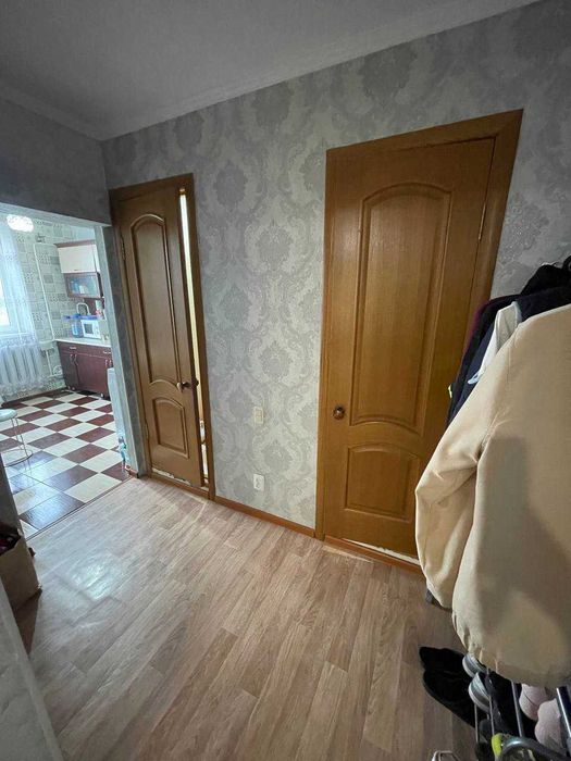 Продажа 2-комнатной квартиры 7 мкр