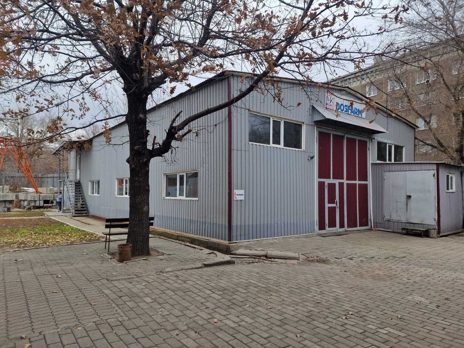 Помещение 230 кв.м., высокие ворота