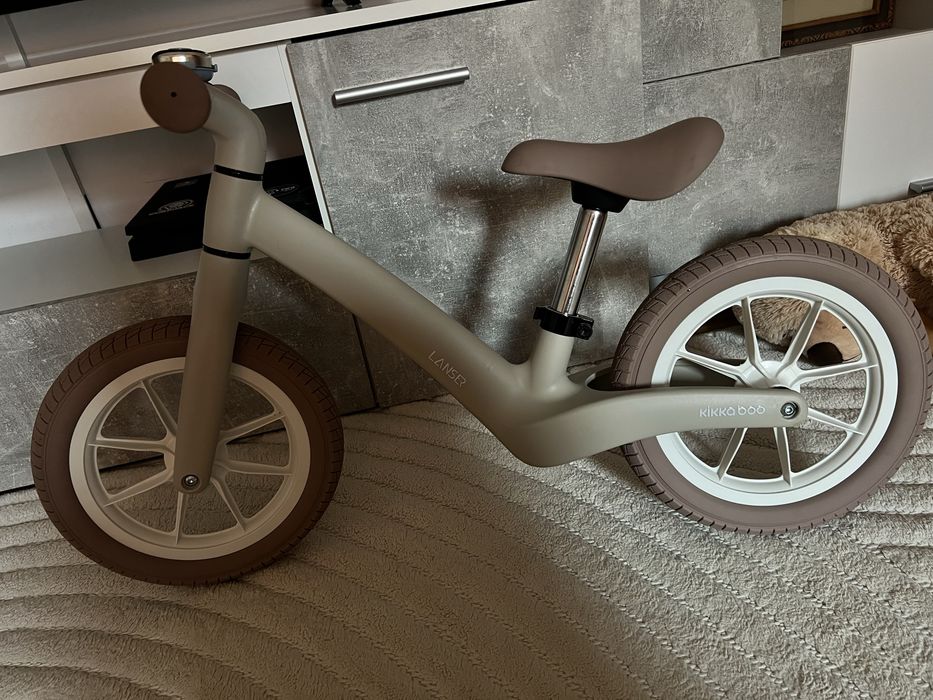 Bicicleta echilibru