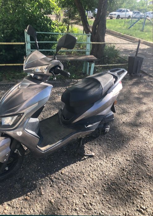 Продам м8 с документами