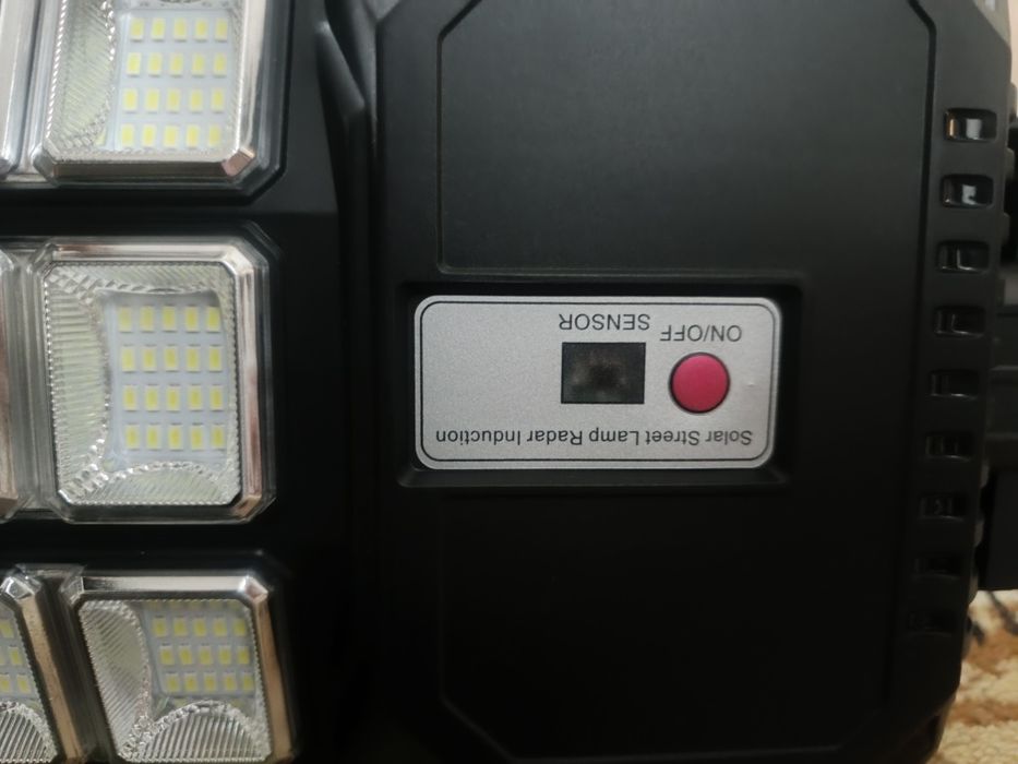 Эко Прожектор Светодиодный. Зарядиться от солнечных панелей.