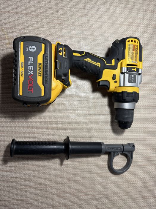 DeWalt DCD999 шуруповерт