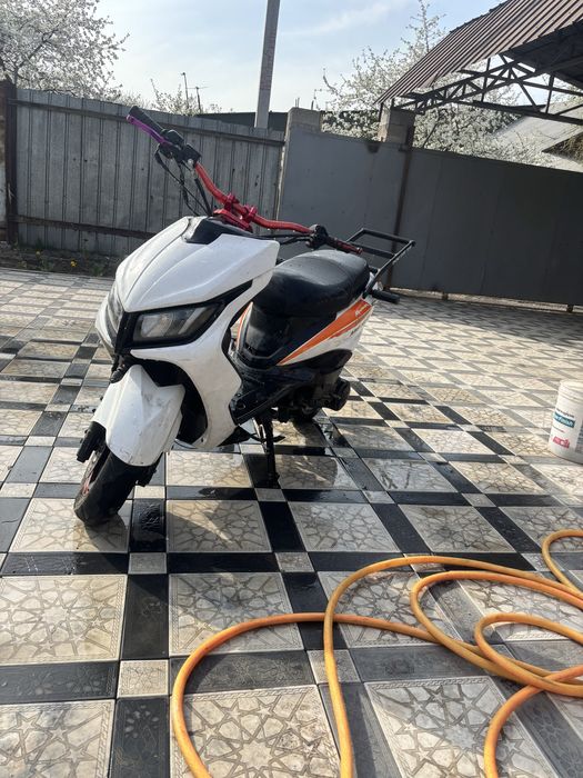 Продам м8 165 куб лия