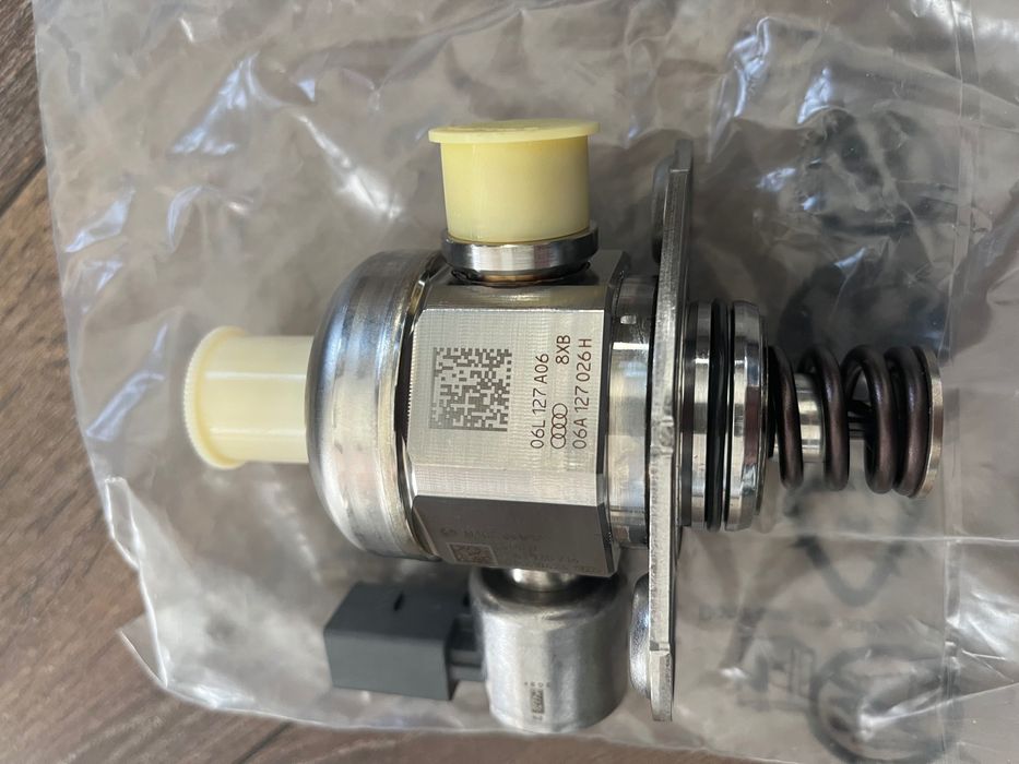 Бензинова помпа за голф7