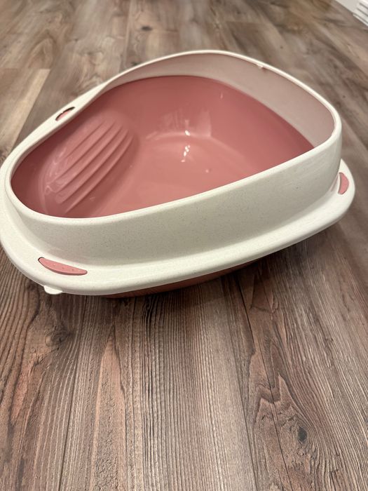 Котешка тоалетна