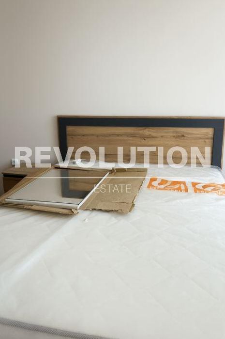 Дава се под наем Двустаен апартамент в Варна, Цветен квартал - 62 кв.м за 500 € - Снимка #3