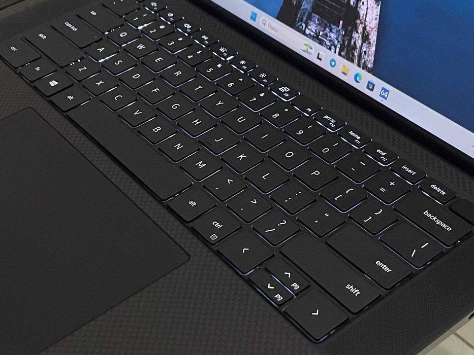 DELL Precision Core i7-11850H vPRO озу16гб 256ssd Nvidio Quadro T1200