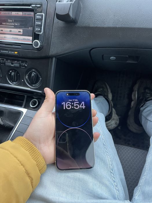 Citit toata descriea Vand IPhone 14 pro sanatete baterie 80 128gb