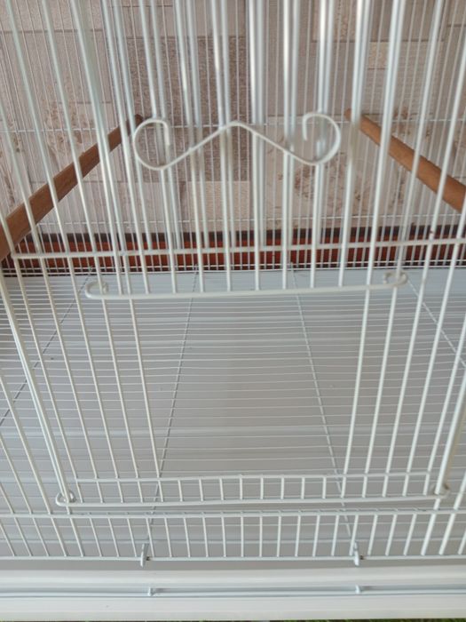 Клетка для птиц.
