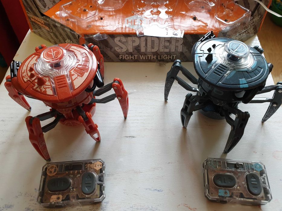 Robot paianjen Hexbug Spider Set de 2