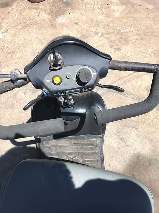 Carucior scuter electric
