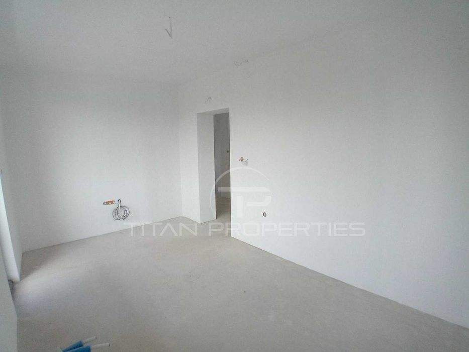 Продава се Къща в Пловдив, Остромила - 380 кв.м за 1048 €/кв.м - Снимка #9