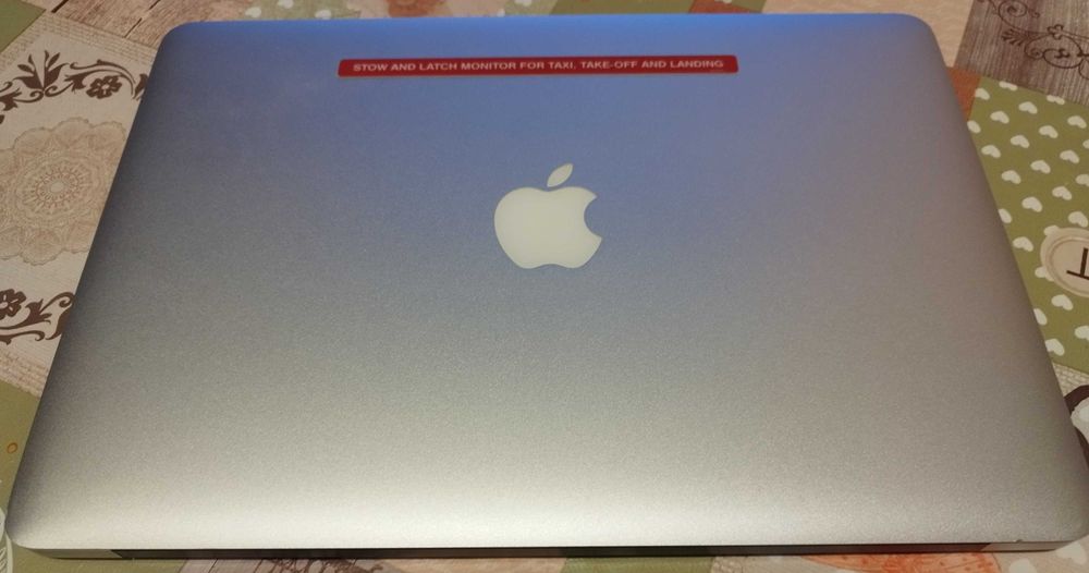 Лаптоп Apple MacBookAir 13.3