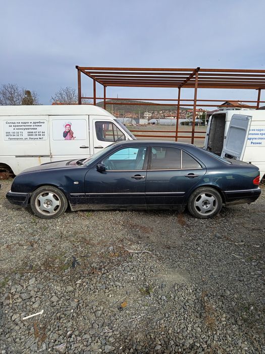 Мерцедес Е 250 турбо дизел