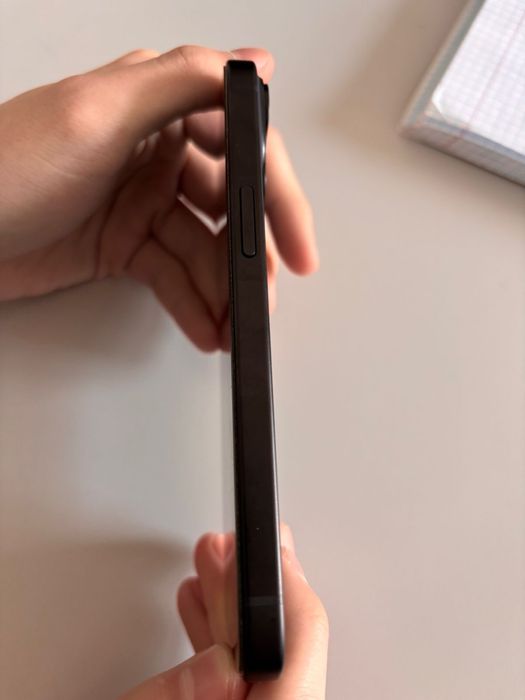 Айфон 15 идеал.