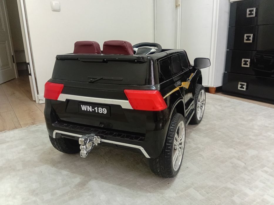 Детский машинка ленд курузер