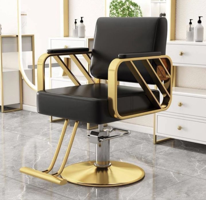 Продам кресло парикмахерское