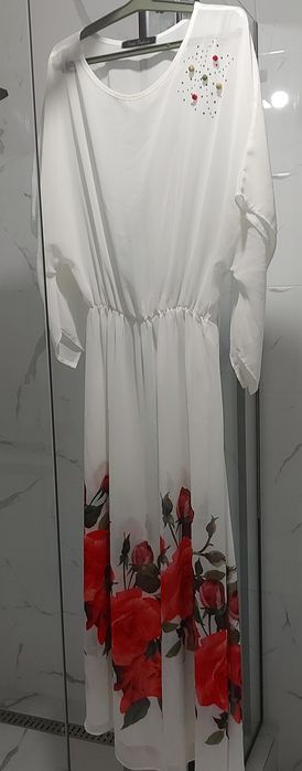 Продам платья б/у