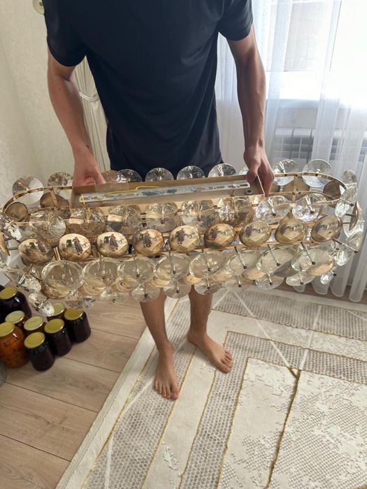 Срочно продам люстры 8шт!