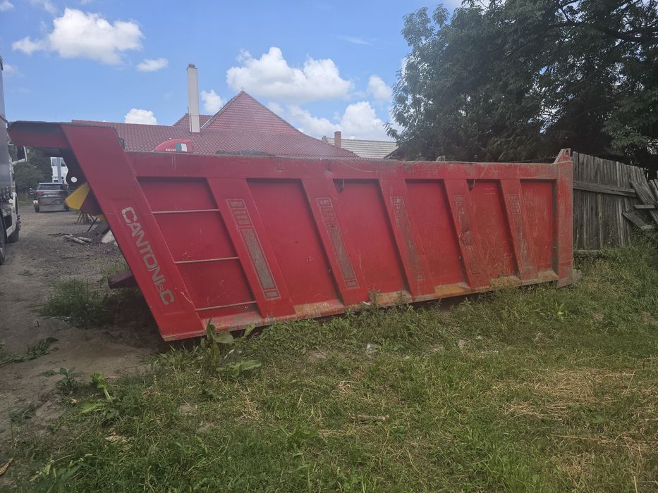 VAND DEZMEMBREZ IVECO Trakker cu BENA Cantoni 8x4 2005