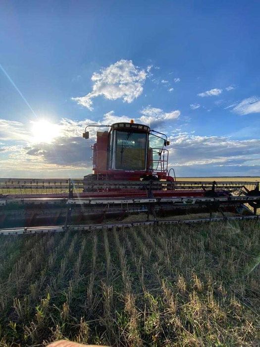 CASE Комбайн 2004 г.