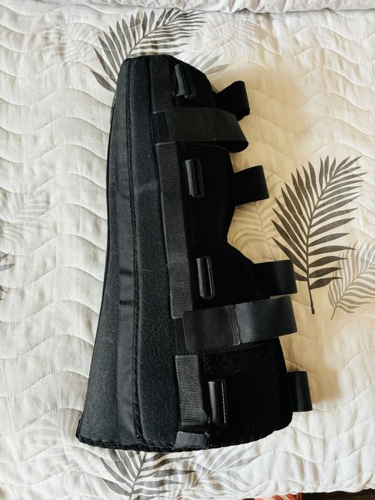 Шина за обездвижване на коляно 55см