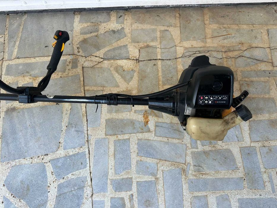 Моторна коса MCCULLOCH B43 BT, 1.7 к.с, 42 см/25.5 см, каска, нож и самар
