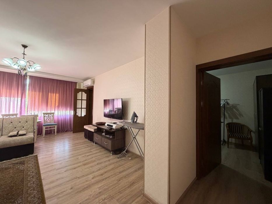 Продается 1 комнатная квартира ремонт Ц-5, Лакосте, Юнусабадский район