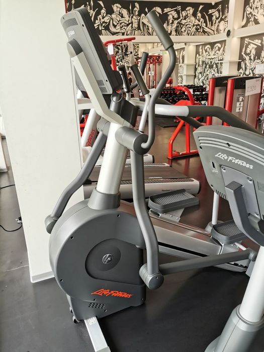 -50% Сумит тренер Life Fitness